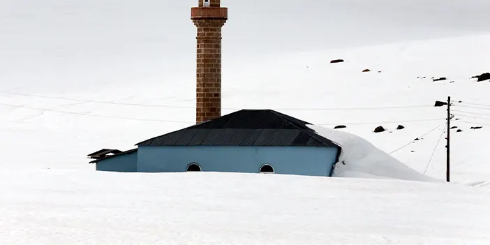 yayla-evleri-kara-gomuldu-1.webp